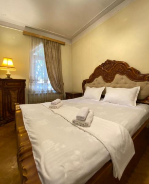 Davit's Apartment 21